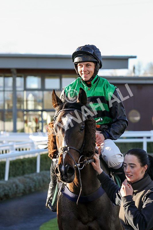 241123-Race 2-Latin Verse-0933 - Race 2