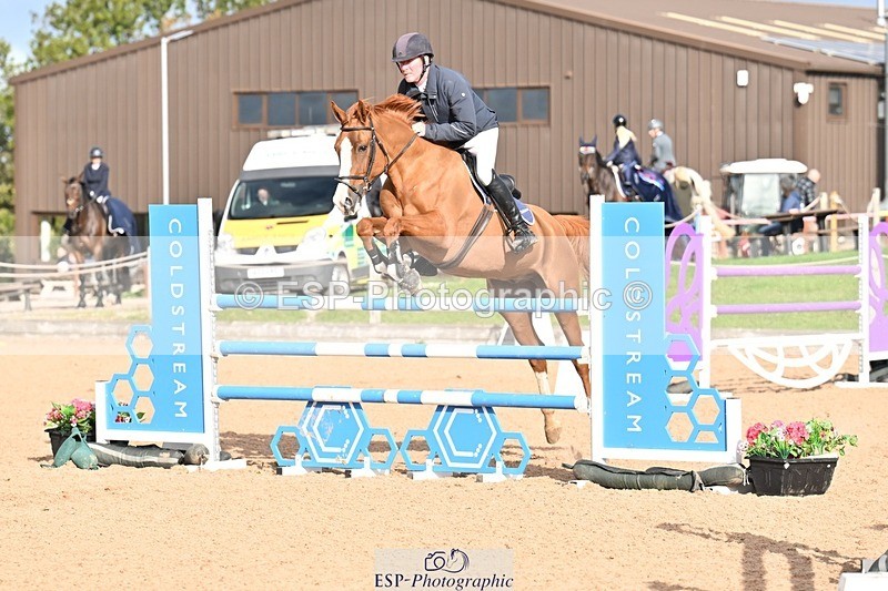 251005-101939-02728 - Cls 15 Foxhunter and 1.20m