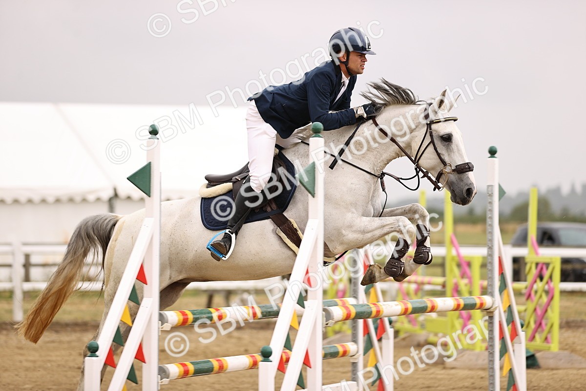 SBM_026527 - Class 12 - Amateur Championship Qualifier 1.05m