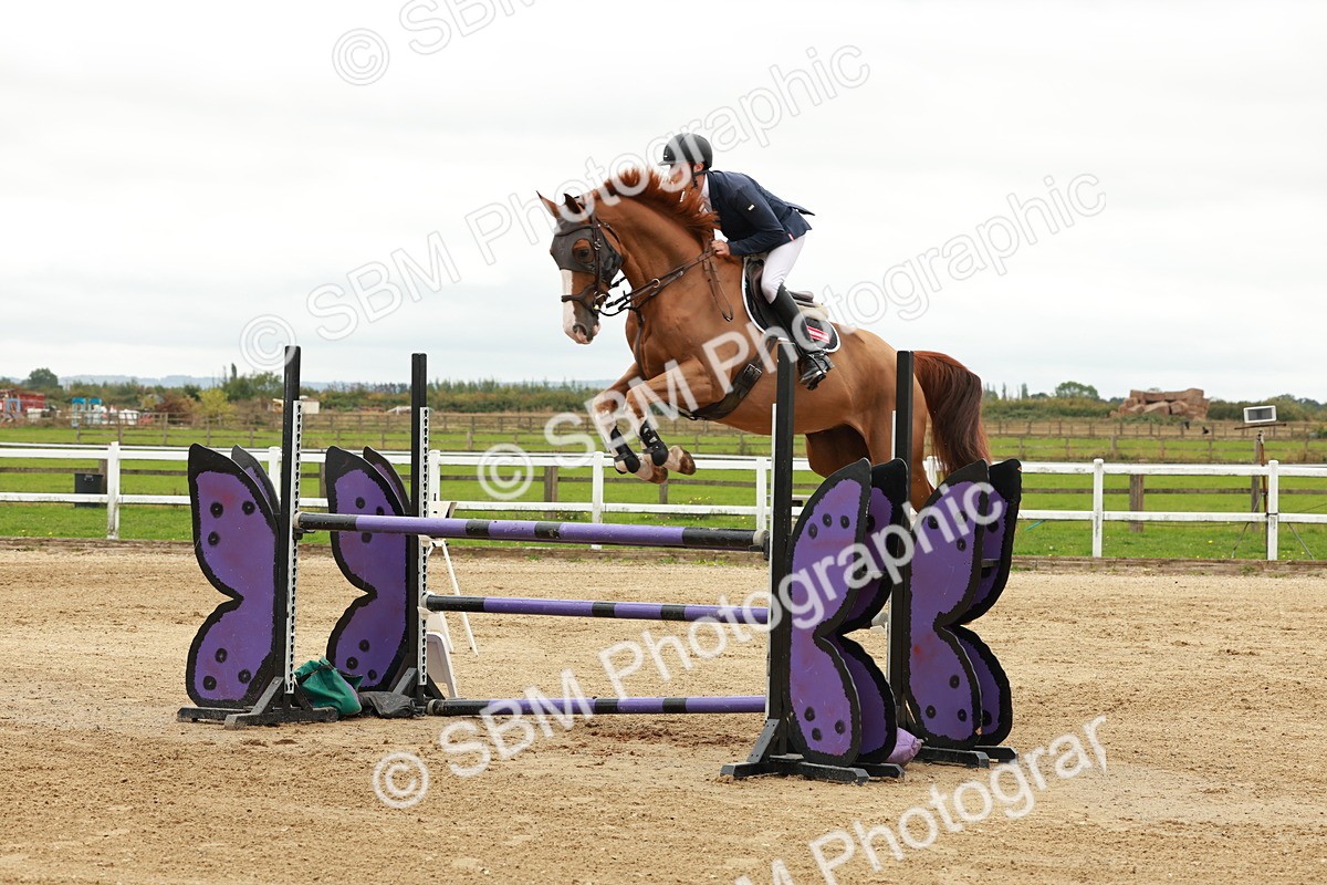 1I0A8052 - Class 5 - Senior Foxhunter 1.20m