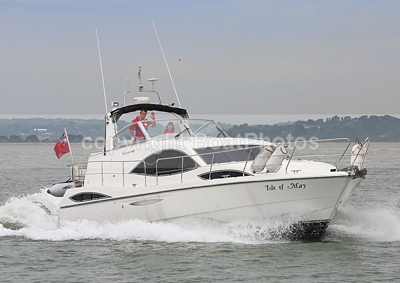 140601 ISLE OF MAY BROOM 42 WT7A3736 - Flybridge Cruisers