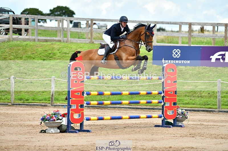 230720A-150430-03689 - Cls 9, 2 Star Big 1.40m Start to break