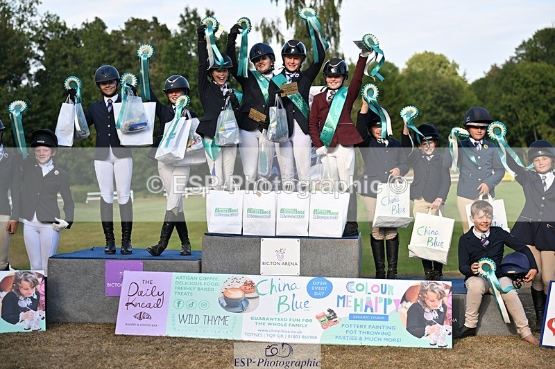 250822A-172229-24564 - Friday Presentations