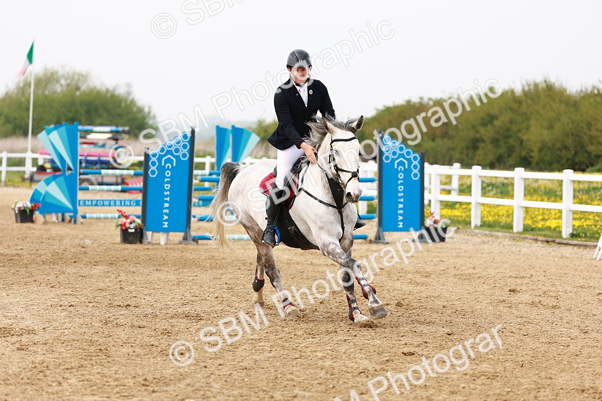  - Class 18 - Senior Newcomers - 1.10m