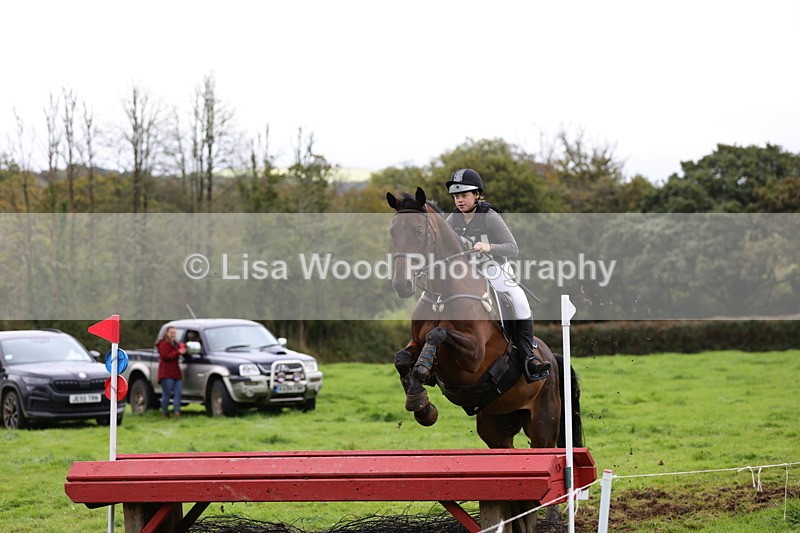 1X9A1850 - Class 4: 80cm Red Table