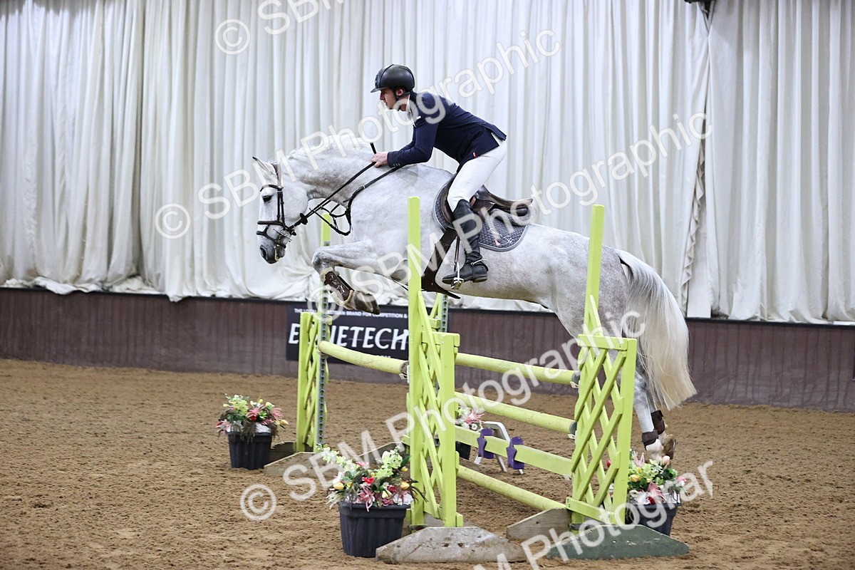 SBM_001492 - Class 4 - Senior Newcomers - 1.10m Open