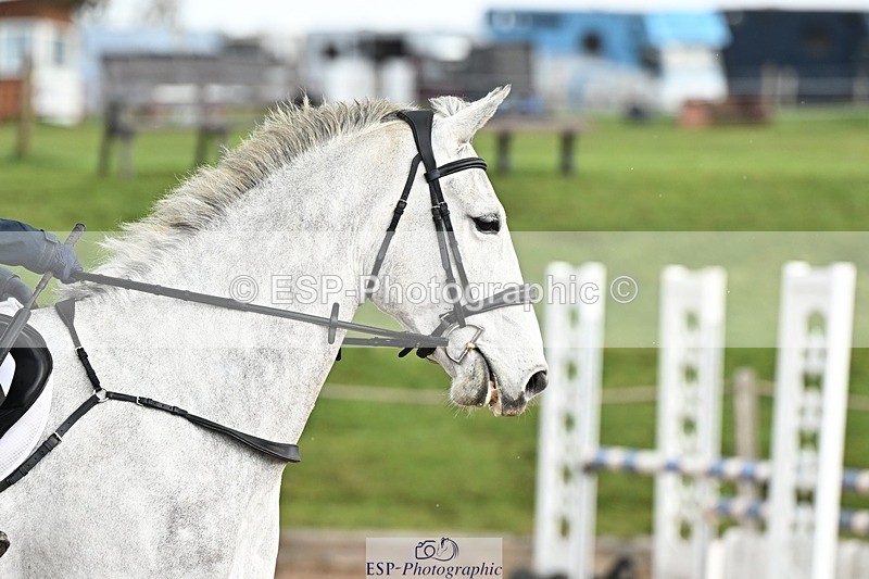 250416-095153-00131 - Cls 1 British Novice and 90cm
