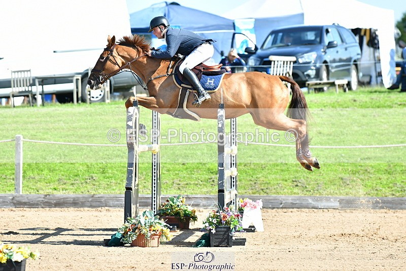 230720A-095000-01828 - Cls 1, 2 Star Small 1.30m