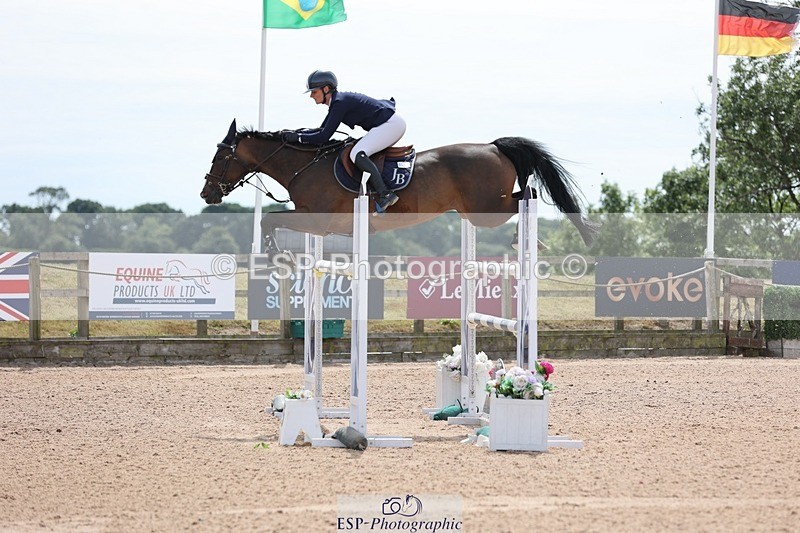 250719-145554-16355 - Cls 3, 3 Star Small Tour Break til End