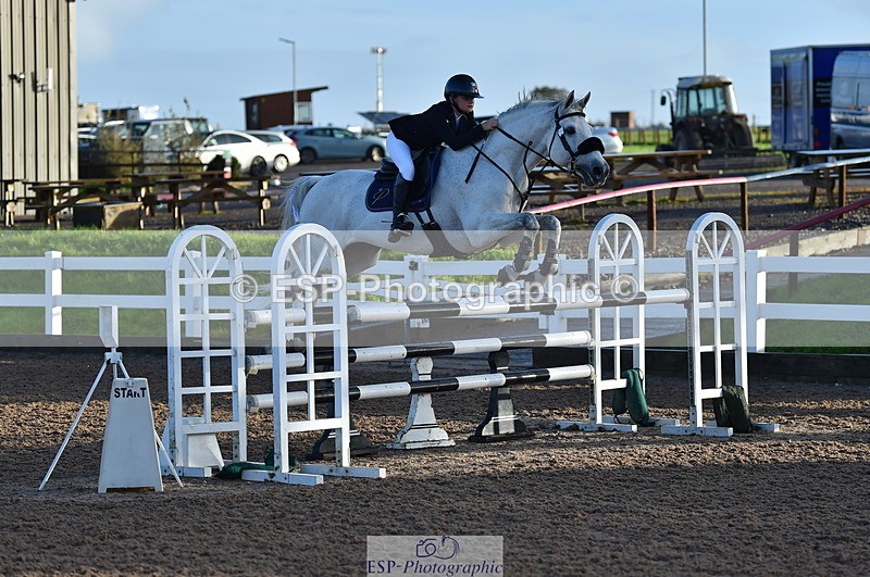 231028A-092710-00110 - Cls 9+10 Children on Horses