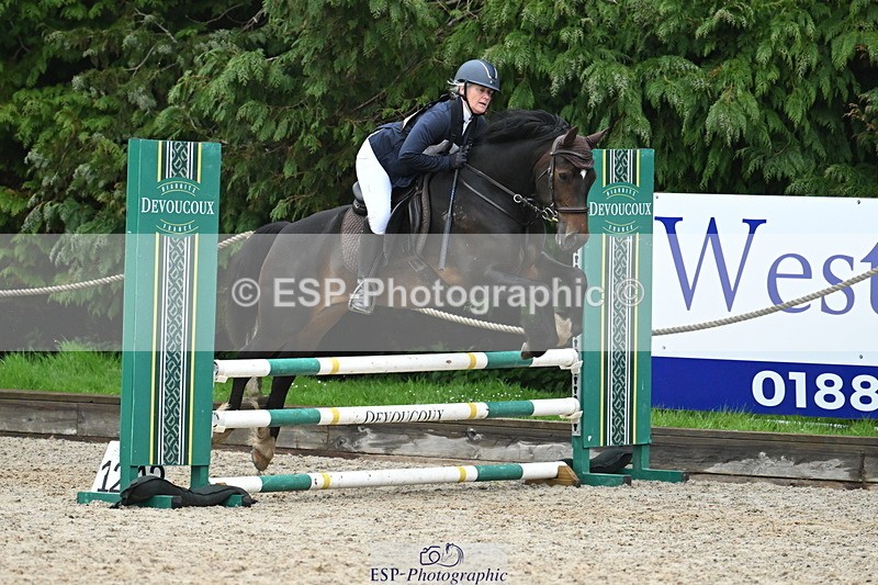 250418A-142008-01128 - UnAff 70cm