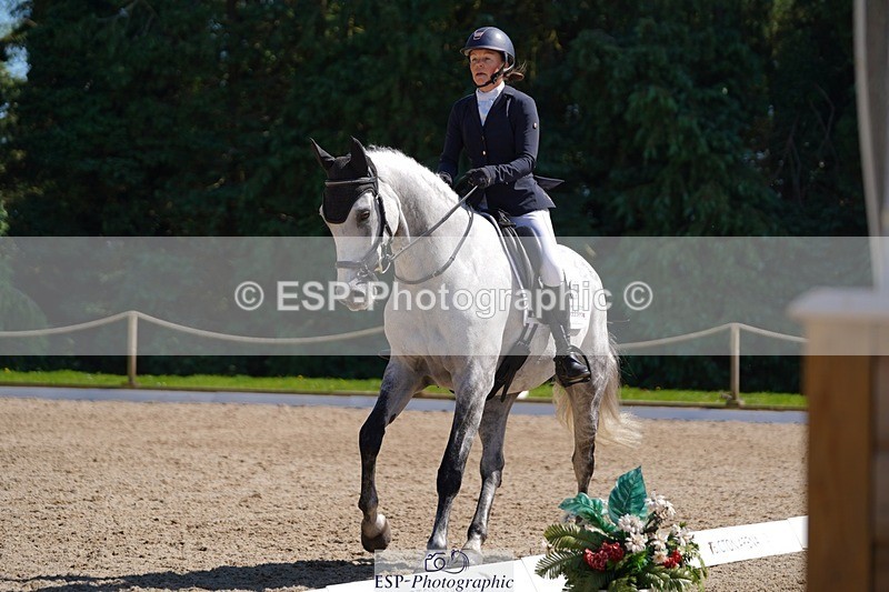 240719-152618-02635 - 114-Claire_Holiday-Diamond_Opposition