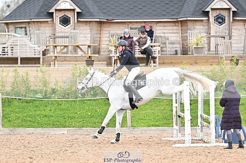 250414-110638-00372 - 80cm Round 1