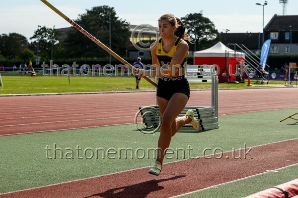 Age25SAT-915669 - Field Female Set Two