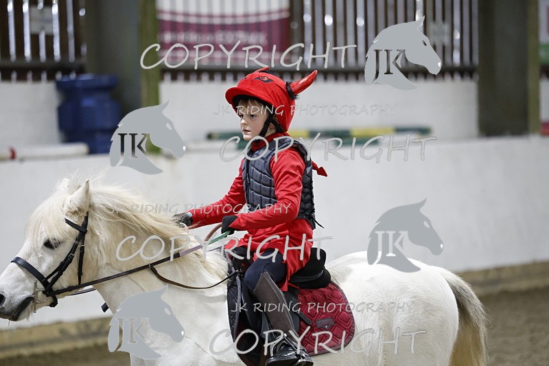 _T0A0685 - Class 1 Cross poles