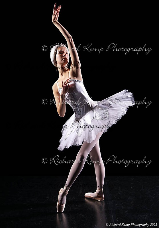 010522-4762w - Performance
