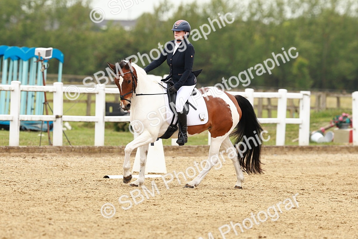 SBM_001070 - Class 6 - Novice 4