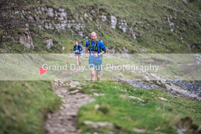 Litton-403 - Litton Christmas Cracker Fell Race (Limestone Series) Sunday 14th December 2025