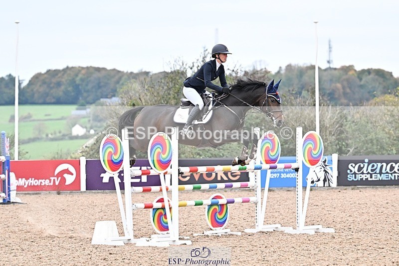 251015-151115-00848 - Cls 6 Foxhunter and 1.20m Open