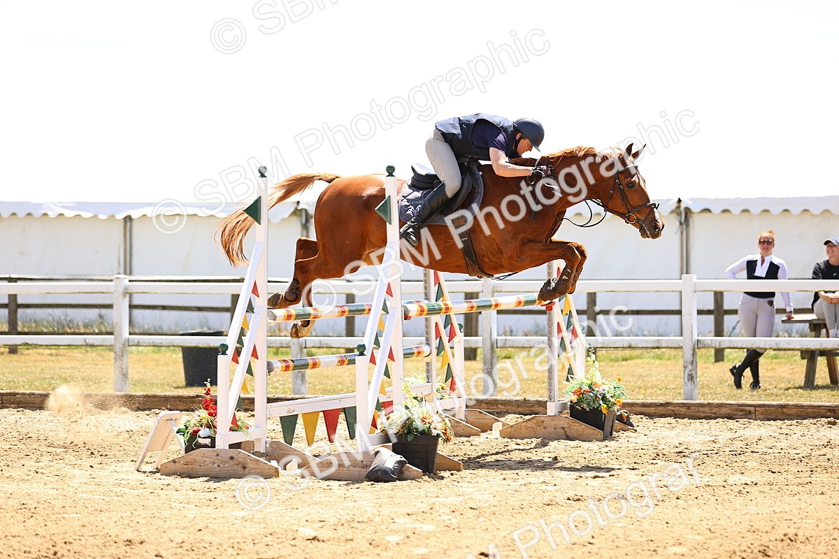 SBM_014396 - Class 15 - Senior Newcomers - 1.10m Open