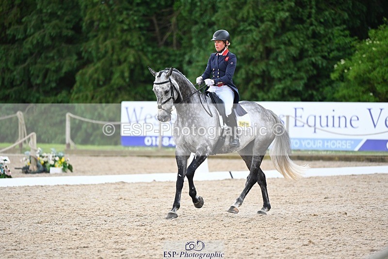 240524-141043-10141 - 529-SBH_BIG_WALL-Izzy_Taylor