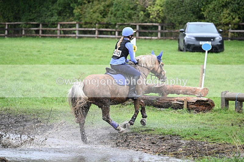 WJ7_1674 - Time at Photographer 13:13 to 13:26