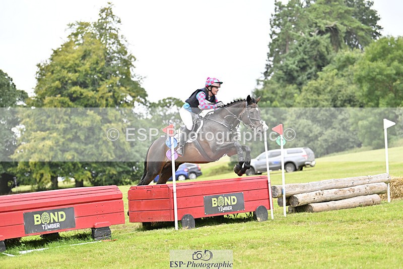 240825X-172927-37752 - 80cm XC 16.30 to 17.30