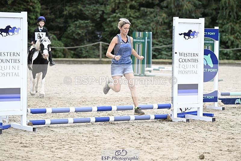 250820A-131203-06976 - Round 1, Start to 1.30pm Break