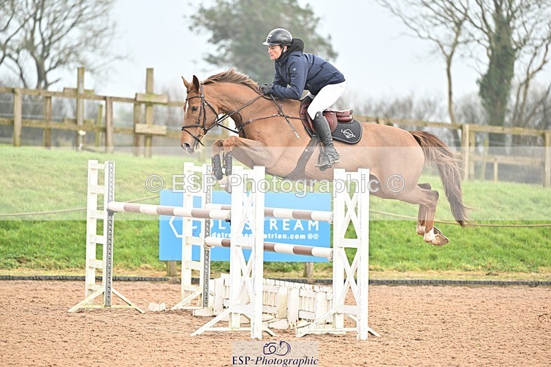 250122-140539-00570 - Cls 6 Foxhunter and 1.20m