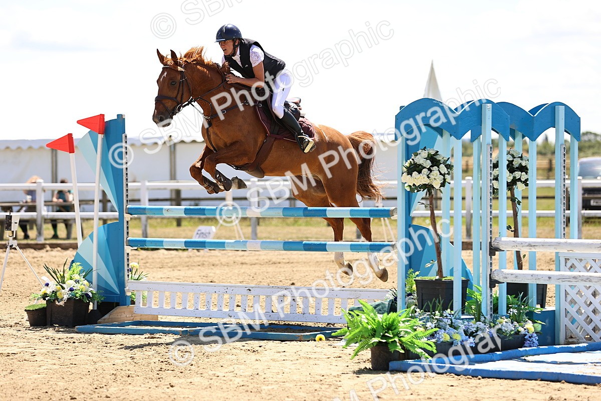 SBM_014559 - Class 15 - Senior Newcomers - 1.10m Open