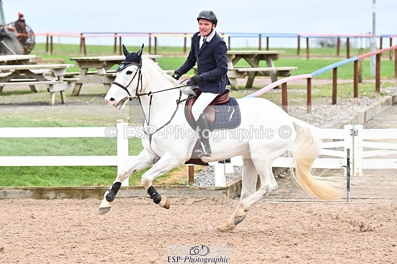 250112-132350-01454 - Cls 20 Newcomers and 1.10m Open