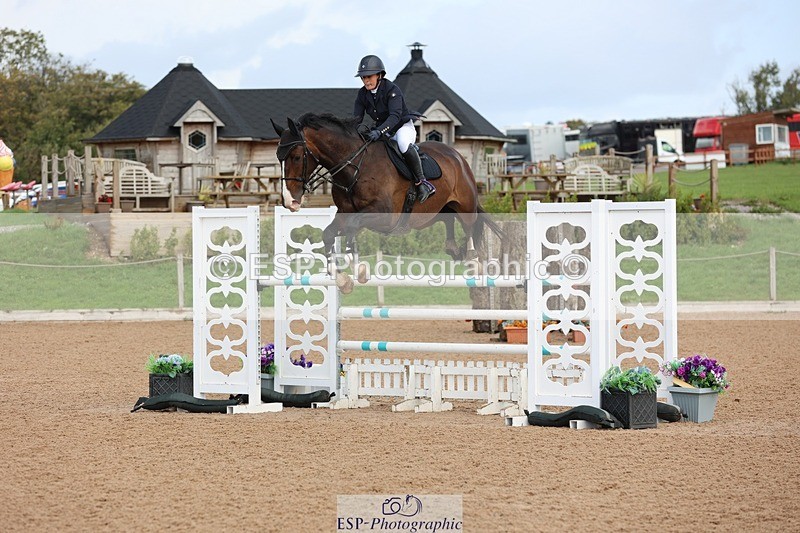 250911-121401-01385 - Cls 3 Snr Foxhunter