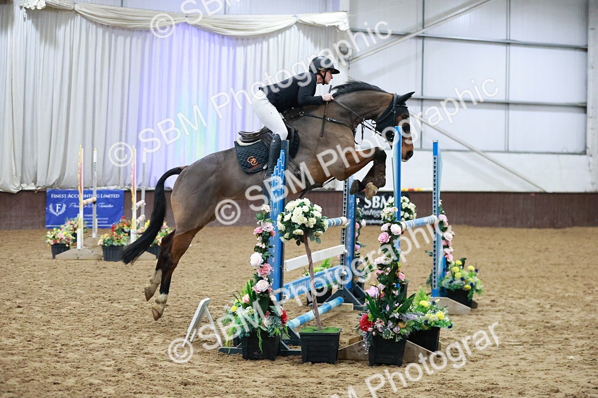 SBM_004524 - Class 17 - Senior Newcomers - 1.10m