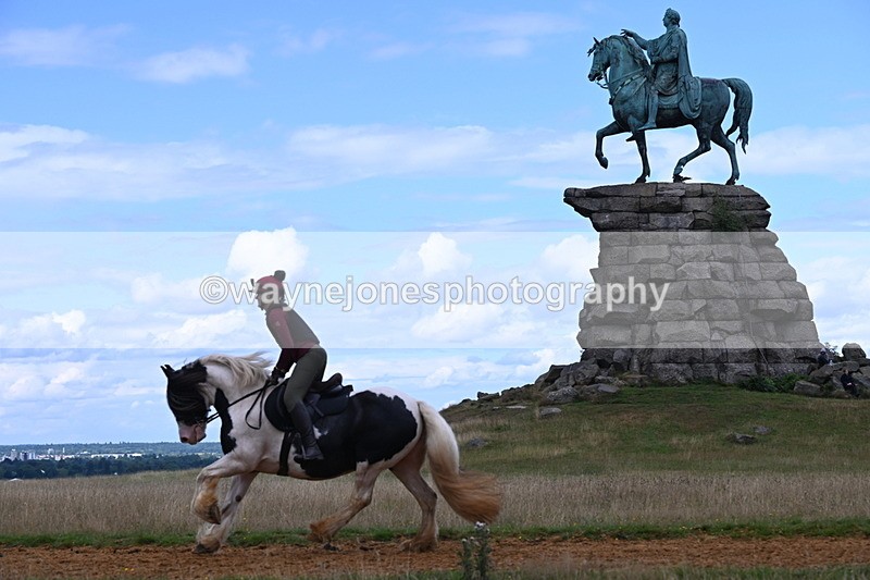 DSC_9699 - Time at Statue 15:11 to 15:58