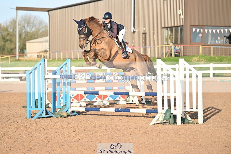 231210A-142011-02721 - Cls 21 Foxhunter & 1.20m Open