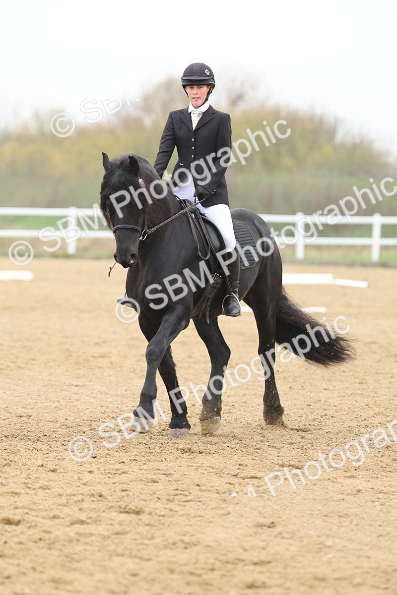 SBM_002557 - Class 5 - Novice 27