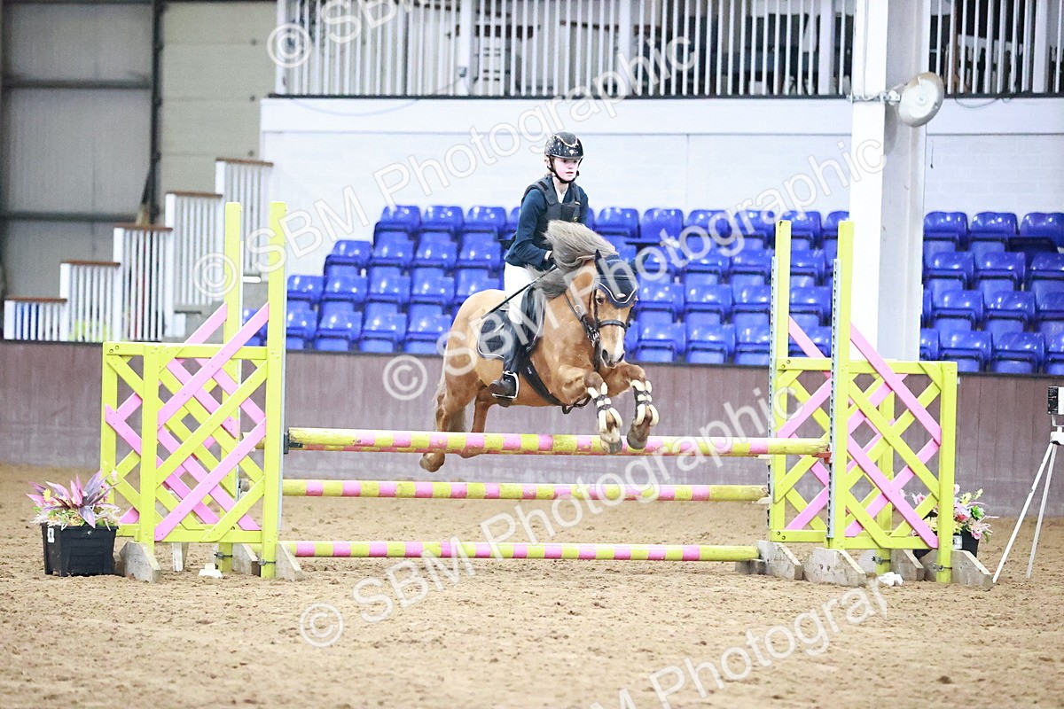 SBM_001732 - Class 9 - Pony Intro 75cm