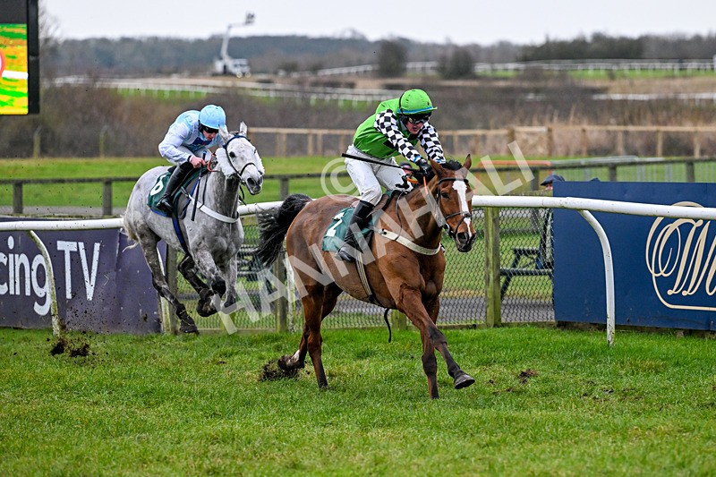 210126-Race 1-Ladronne-3280 - Race 1