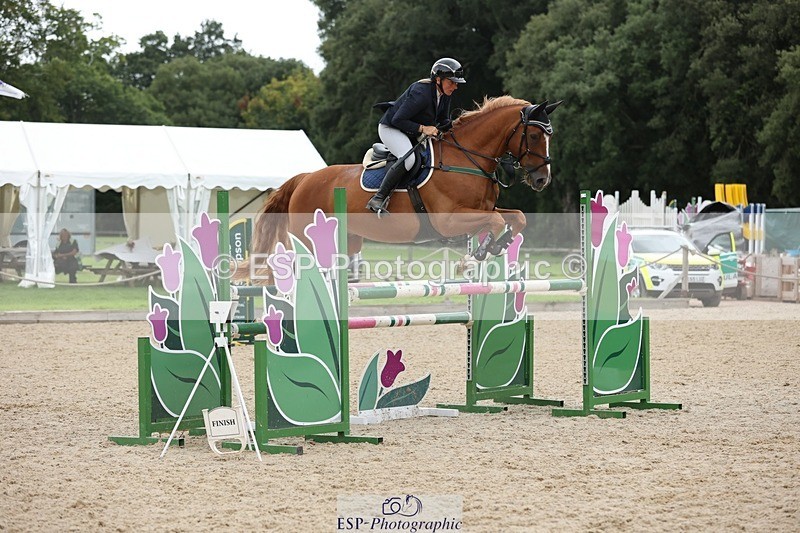 240817-152921-02246 - 06A Snr Fox 1.20m open