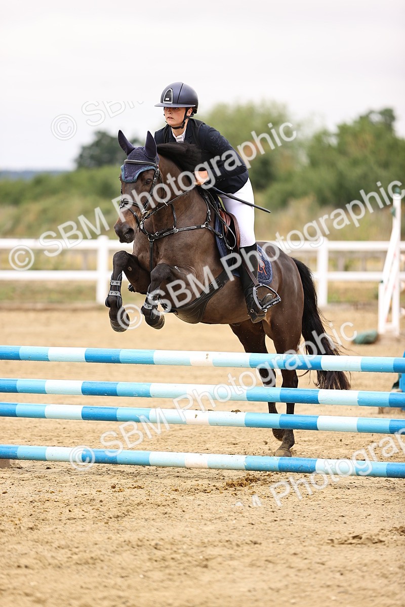 SBM_024380 - Class 8 - Clear Round