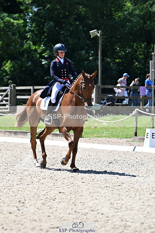 250522A-122213-03709 - C-202-Kitty.King-MBF.REDHOUSE.EVOQUE