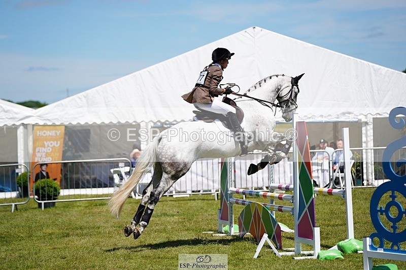 240629X-121306-4747 - 177-Coco_Smythe-MACHAS_GREY