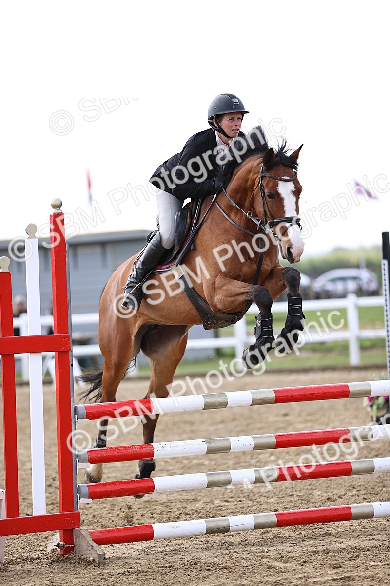 SBM_5218 - Class 9 - Senior British Novice - 90cm