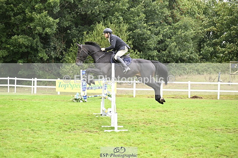 250831A-115800-09940 - Cls 36 Snr 1.30m Grand Prix