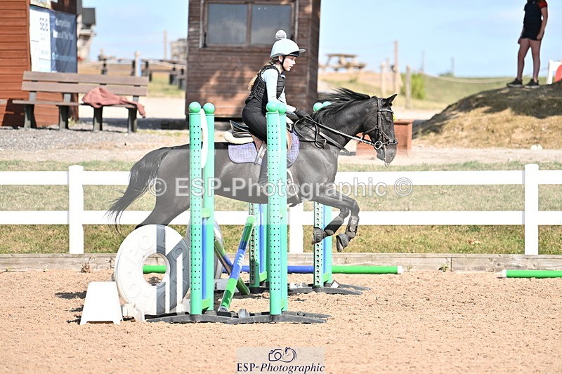 250821B-155612-00637 - Group B - Danielle