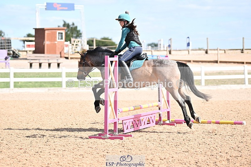 250821B-154310-00594 - Group B - Danielle