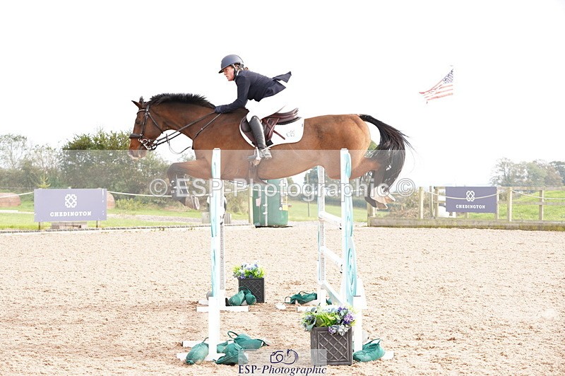 241004A-152530-00977 - Fri 04 Snr Fox & 1.20m Open