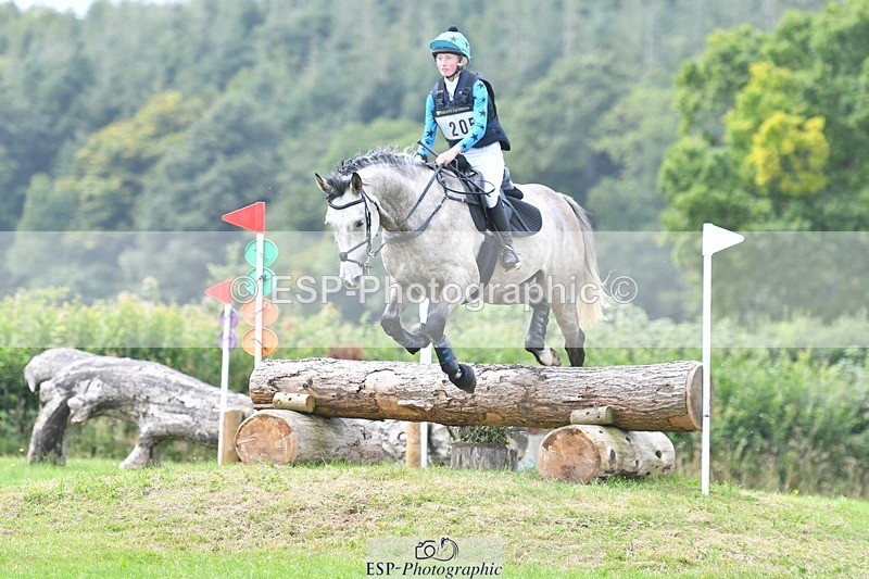 240803-134217-06959 - 205-Jessica_Thomas-QUALITY_STEP_ON