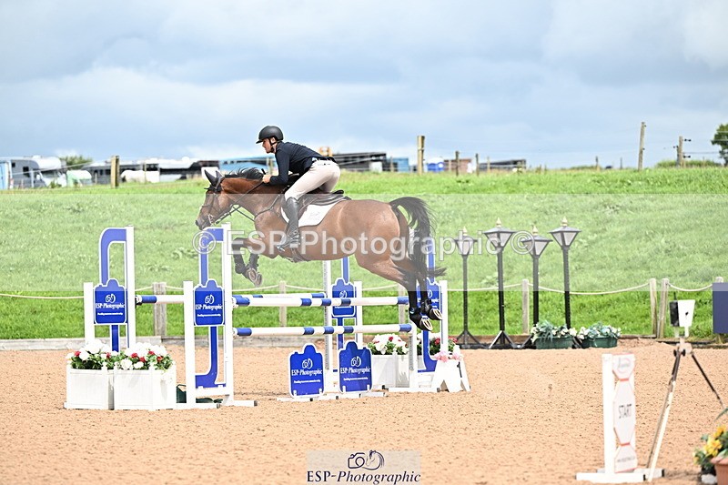 240726A-131647-01376 - Cls 3 Snr Foxhunter