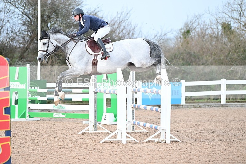 231208A-125335-00858 - Cls 5 Newcomers & 1.10m Open